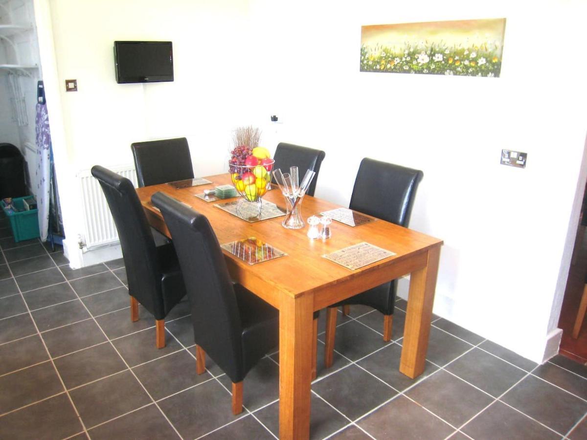 Arden Hill Farmhouse - Hot Tub, Snooker Table, Sleeps 16 Stratford-upon-Avon Kültér fotó