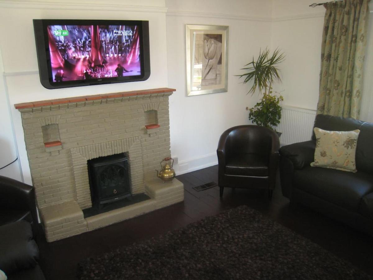 Arden Hill Farmhouse - Hot Tub, Snooker Table, Sleeps 16 Stratford-upon-Avon Kültér fotó