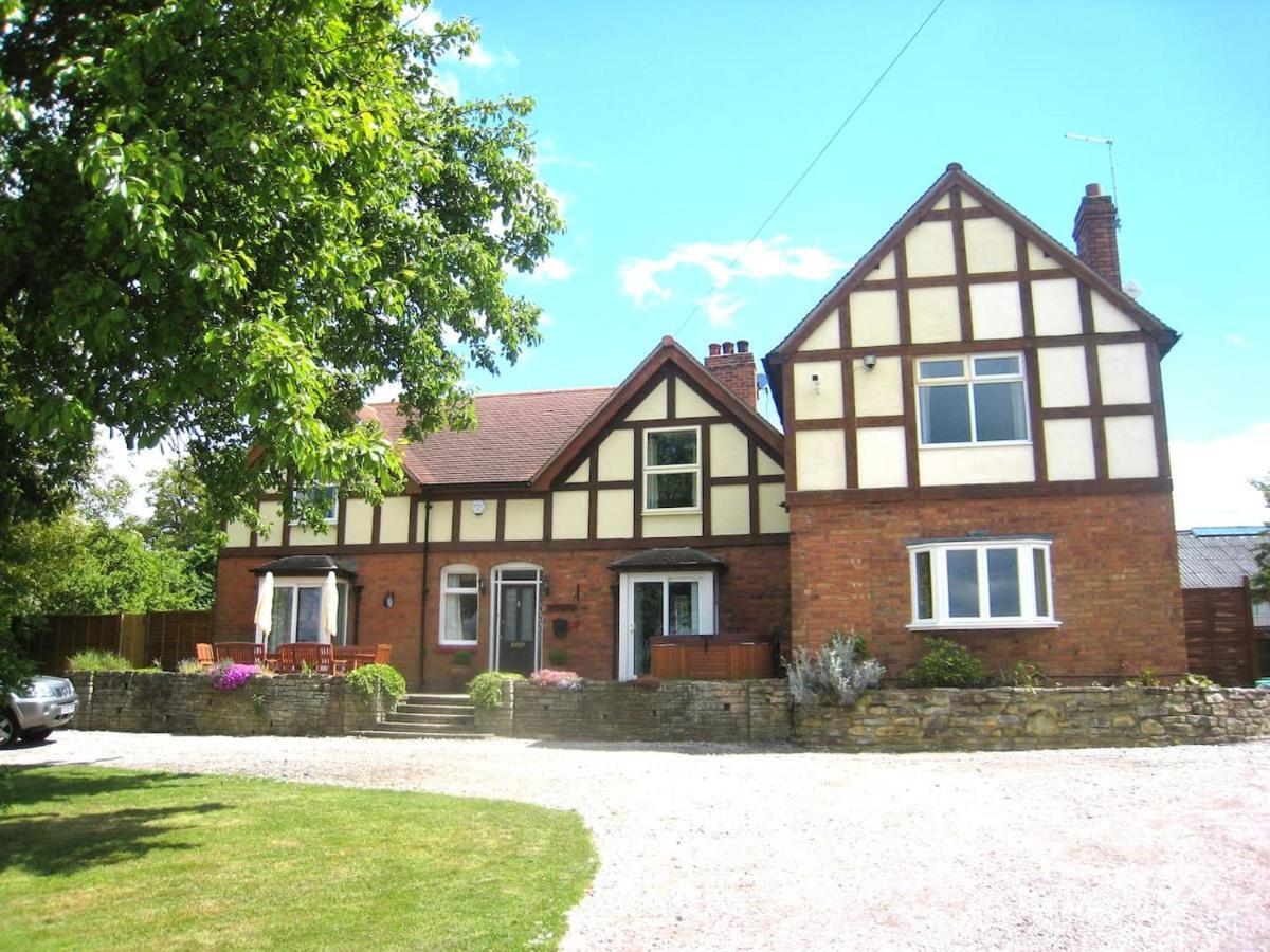 Arden Hill Farmhouse - Hot Tub, Snooker Table, Sleeps 16 Stratford-upon-Avon Kültér fotó